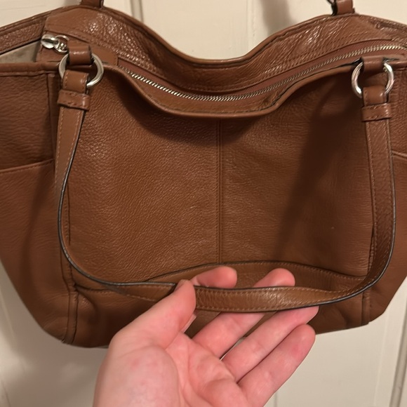 Coach Outlet Park Leather Carrie Tote - Picture 4 of 9